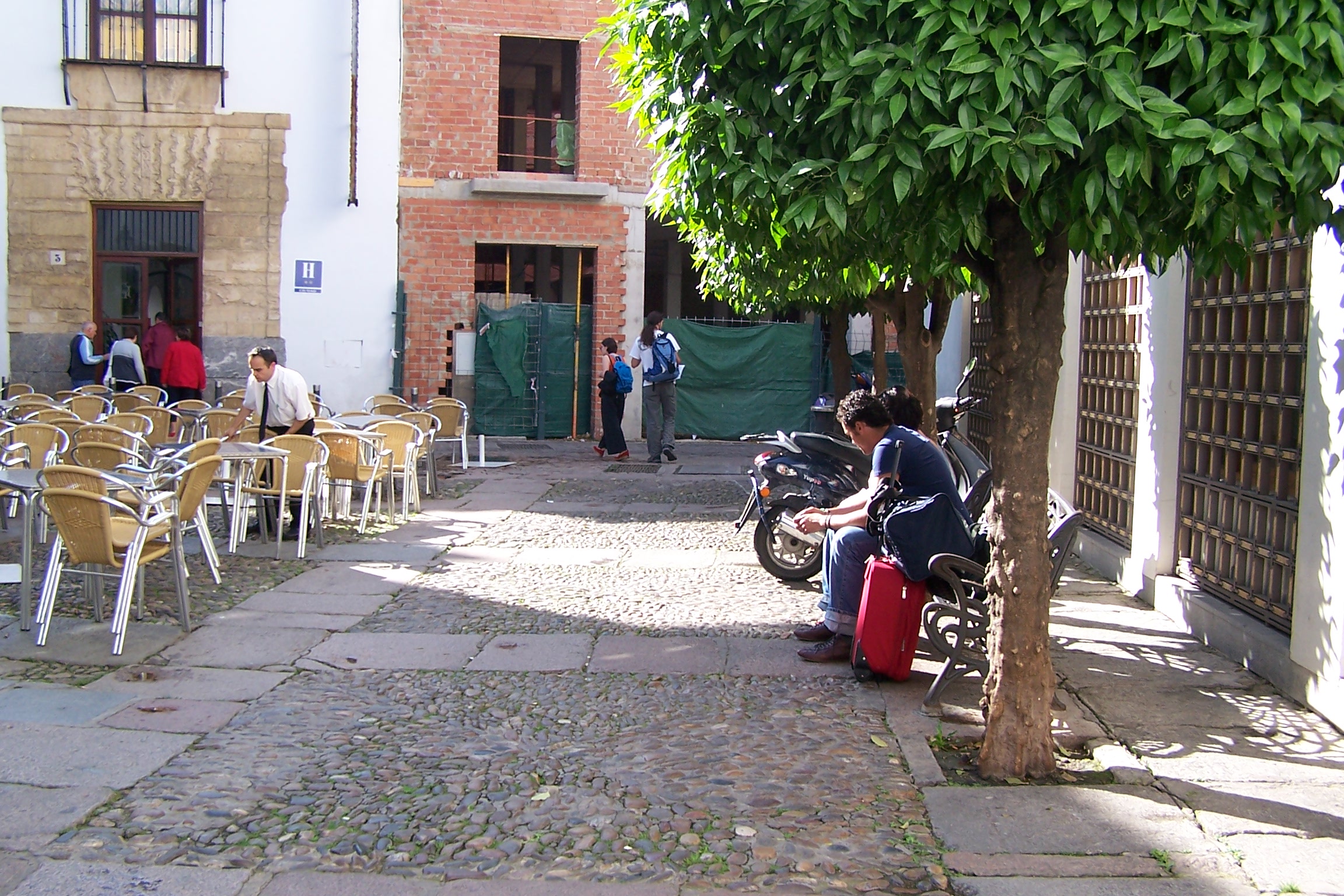 Fotografía plaza Judá Leví. Orientación este.