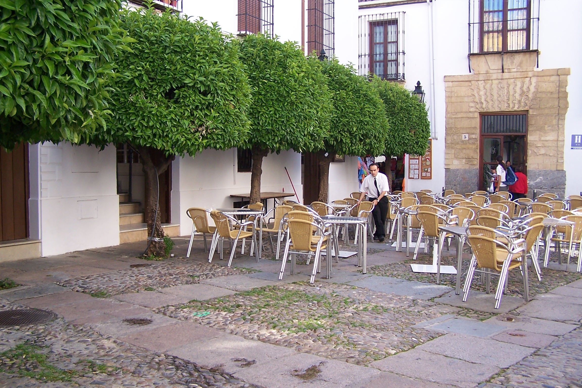 Fotografía plaza Judá Leví. Orientación este.