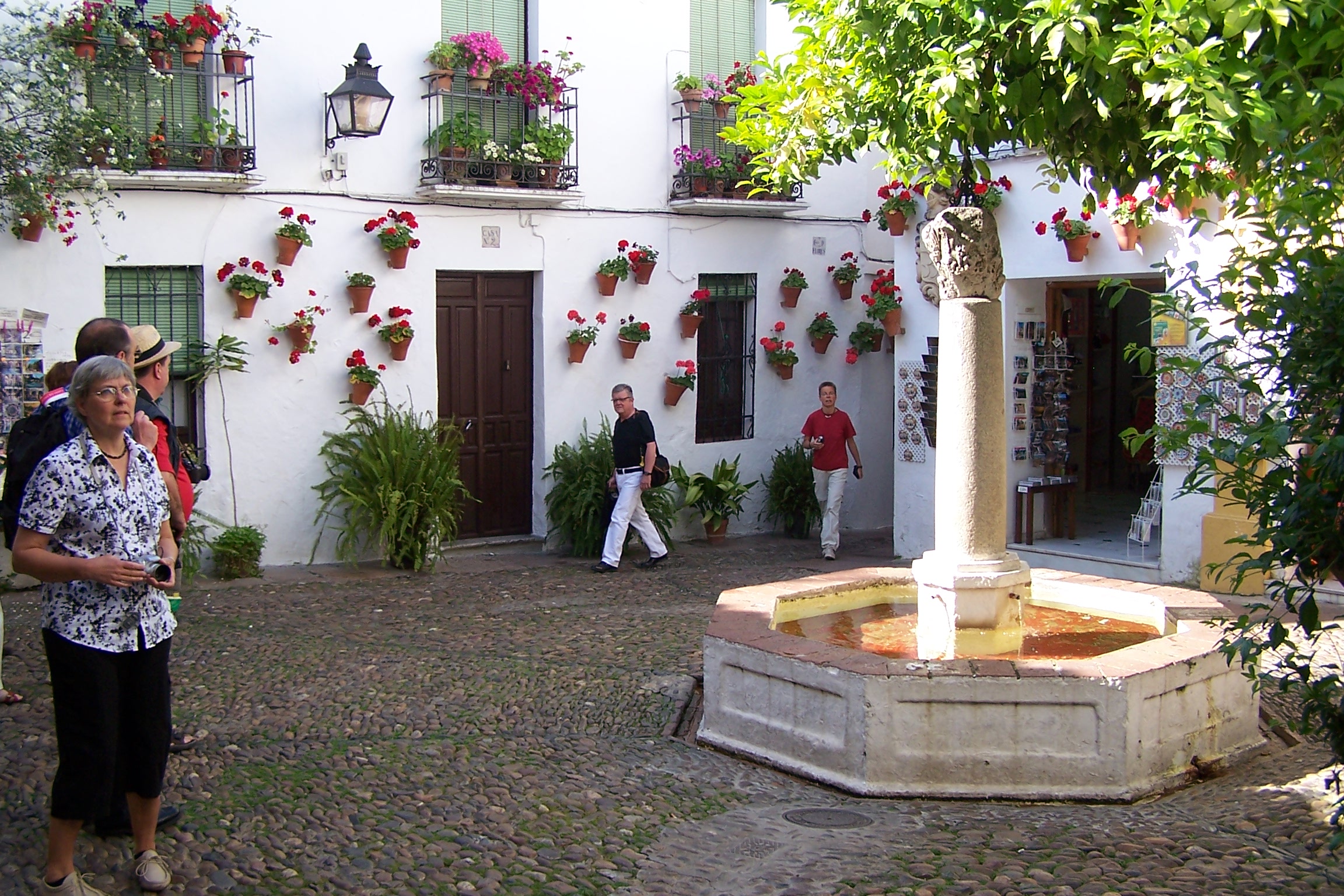 Fotografía calleja de las Flores. Orientación este.