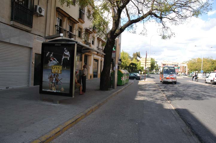 Imagen parada autobus en calle Campo Madre de Dios.