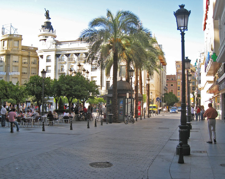 Fotografía Plaza de las Tendillas. Orientación Norte. Parte Este de la Plaza.