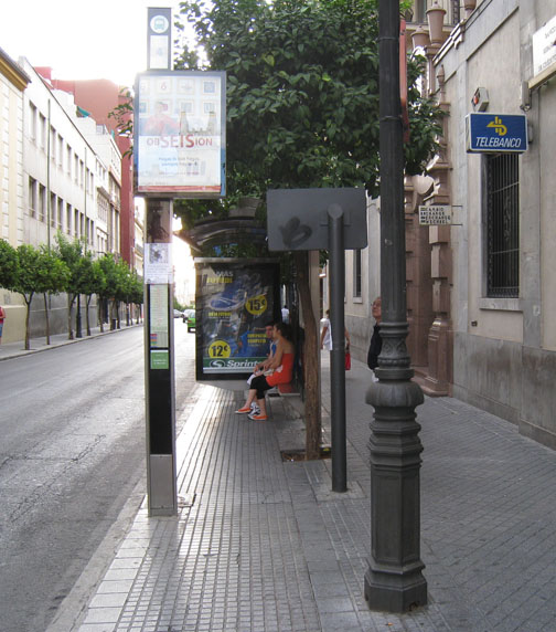 Fotografía Parada autobús. Orientación Este.