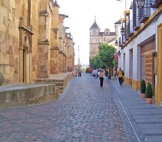 Fotografía Calle Torrijos. Orientación Sur.