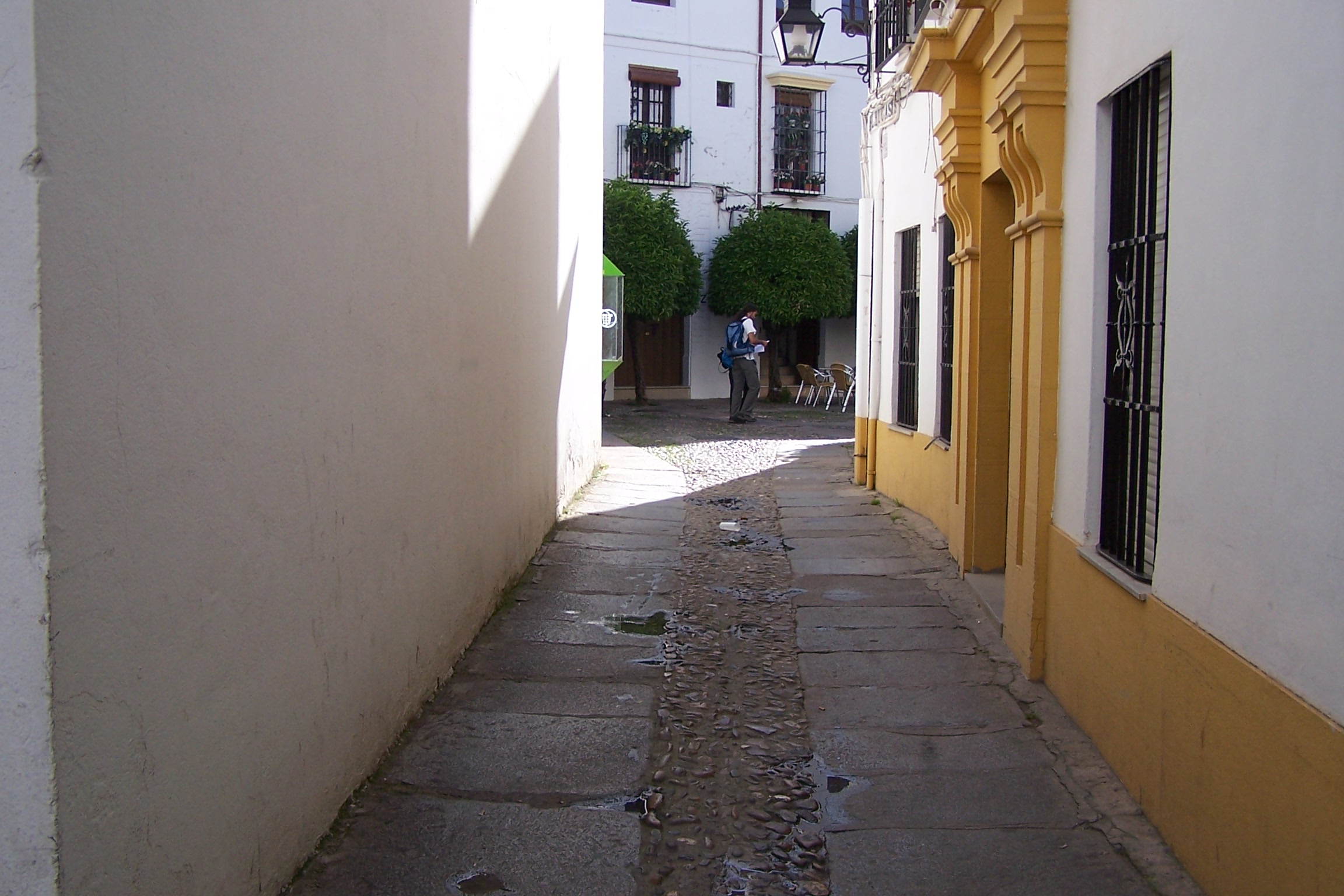 Fotografía calle Albucasis. Orientación este.